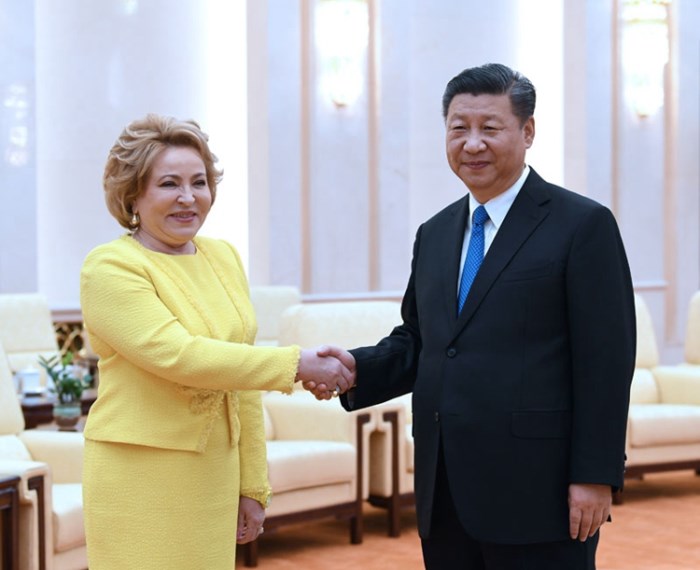 시진핑, 마트비엔코 러시아연방의회 상원의장과 만남
