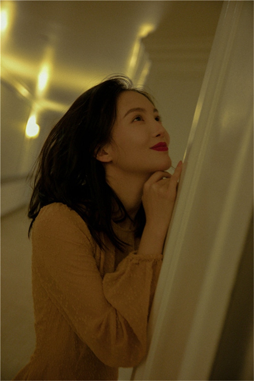 진천 복고 패션 화보 공개