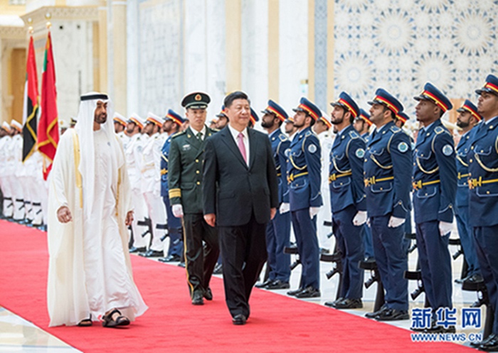 시진핑, 아부다비 왕세자•셰이크 무함마드 UAE 부통령과 환영식 참석