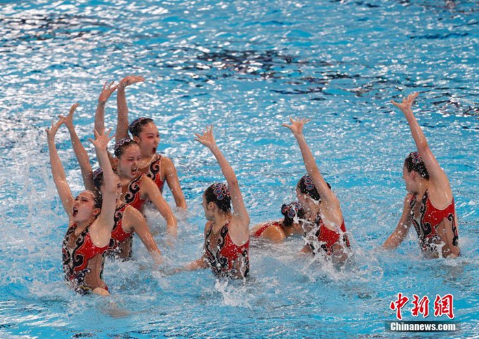 중국팀, 아시아게임 ‘수영의 꽃’ 싱크로나이즈 金메달 획득