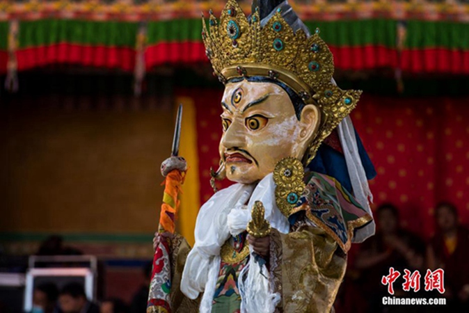 중국 시짱 찰십륜포사에서 펼쳐진 신비한 ‘도신(跳神) 공연’