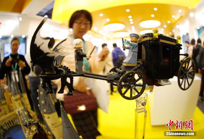 중국국제수입박람회, 레고 스마트 로봇 등장!