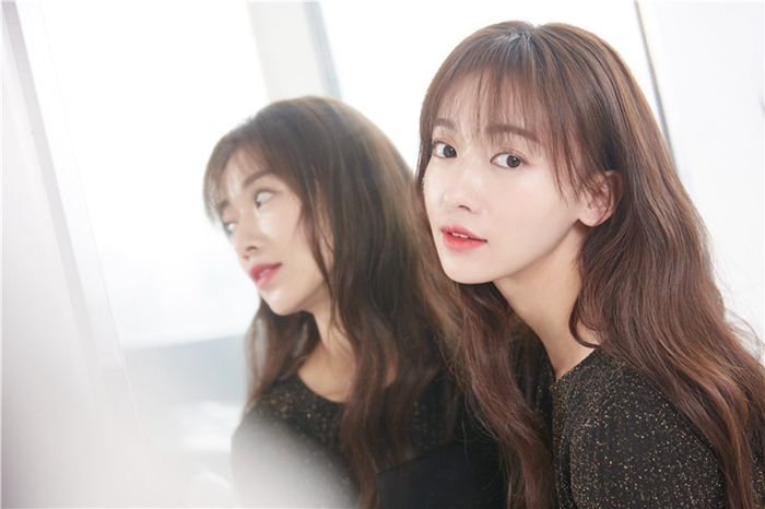 우진옌, 제작발표회서 ‘우아한 블랙 드래스’