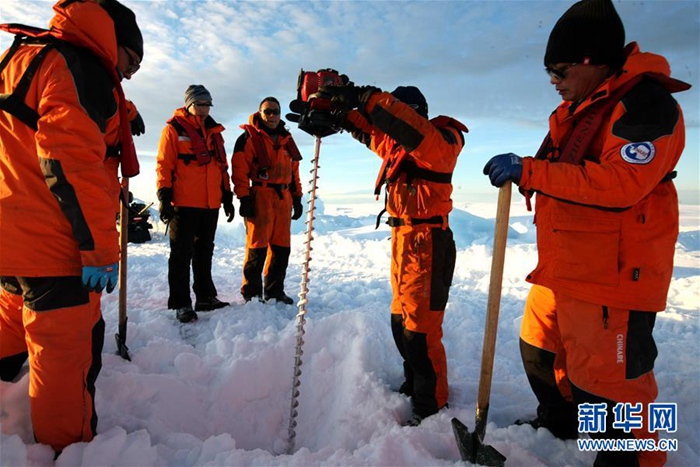중국 35차 과학탐사대, 남극에 44km짜리 빙상 수송로 개통