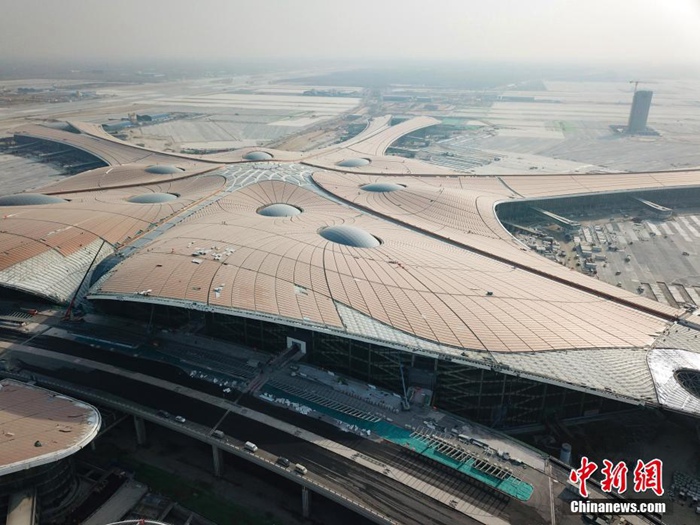 베이징 다싱국제공항, 지역항공사 건물 공사 착수