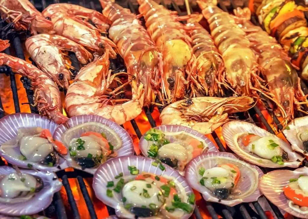 중국 3만km 해안도시에서 즐기는 각양각색 해산물 요리