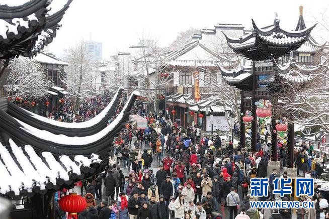 중국, 춘절 연휴 전국 관광객 4억 명 돌파…전년 대비 7.6% 증가