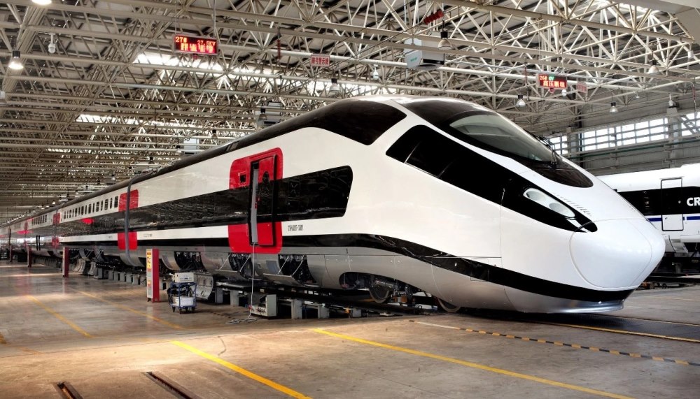 '프랜스포머 기차'라고 불리는 중국 고속열차, 검열 통과
