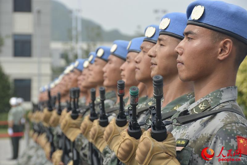 평화유지군 훈련 모습. 이번 열병식은 평화유지군이 참가하는 첫 열병식이다. [사진 출처: 인민망]