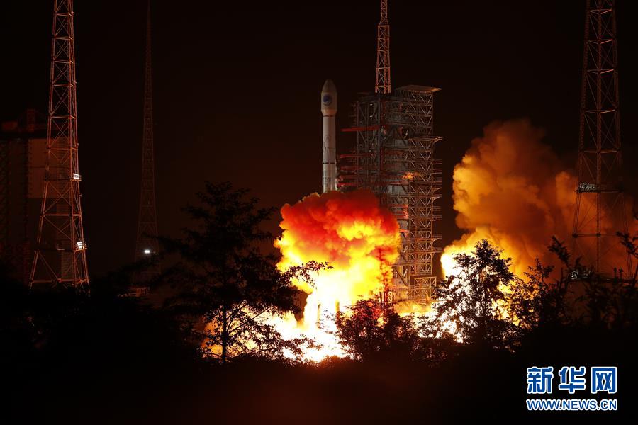 11월 5일 01시 43분, 중국은 시창(西昌) 위성발사센터에서 창정(長征) 3호 을(乙) 운반로켓을 통해 GPS 항법위성 베이더우 49번째 위성 발사에 성공해 이로써 베이더우-3호 시스템 위성 3대 전부가 성공적으로 발사되었다. [사진 출처: 신화망]