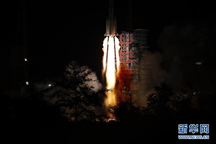 11월 5일 01시 43분, 중국은 시창(西昌) 위성발사센터에서 창정(長征) 3호 을(乙) 운반로켓을 통해 GPS 항법위성 베이더우 49번째 위성 발사에 성공해 이로써 베이더우-3호 시스템 위성 3대 전부가 성공적으로 발사되었다. [사진 출처: 신화망]