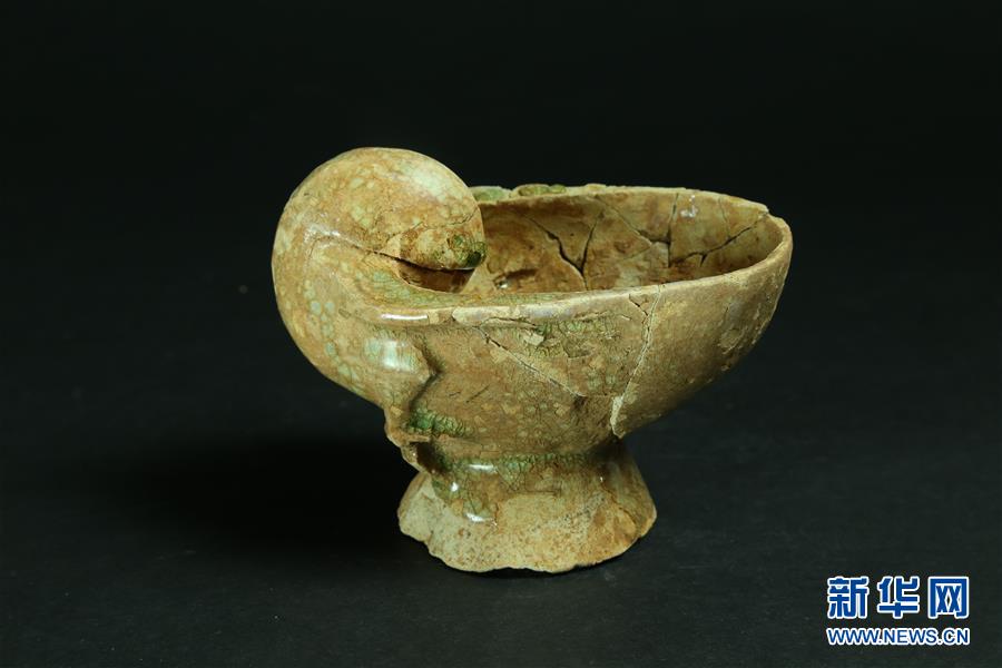장시 치싱두이 육조 고분터에서 출토된 앵무조개로 만든 잔 [9월 6일 촬영/사진 출처: 신화망]