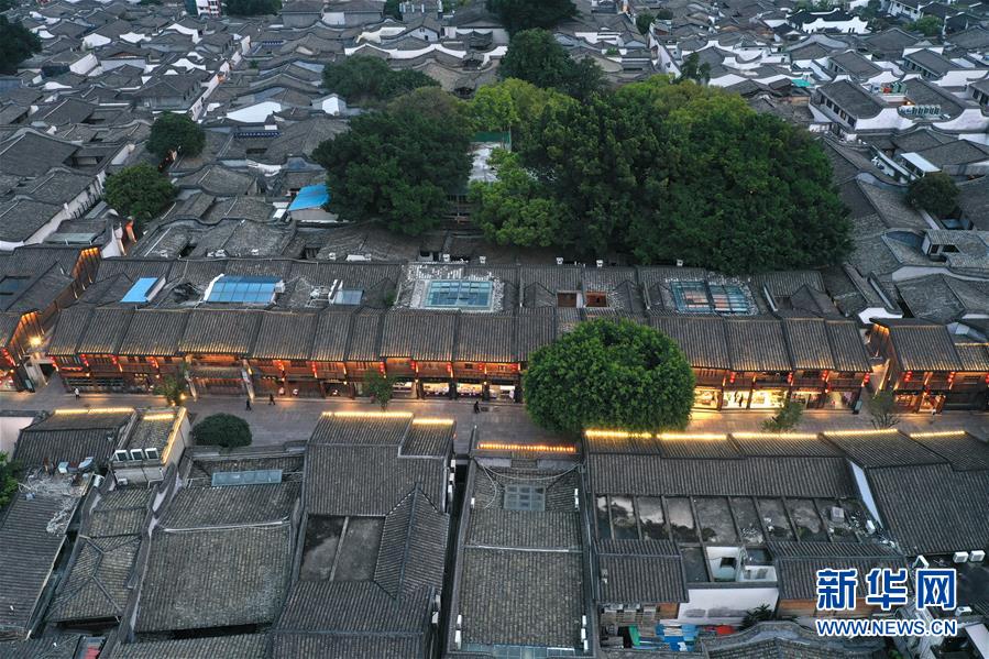 푸저우 싼팡치샹 역사문화 거리. 200여 개의 고택이 있는 푸저우 싼팡치샹은 보기 드문 ‘명청 건축 박물관’이다. [3월 7일 드론 촬영/사진 출처: 신화망] 