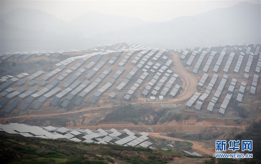 집중식 ‘농업+태양광 발전’ 보완 프로그램 [4월 16일 촬영/사진 출처: 신화망]