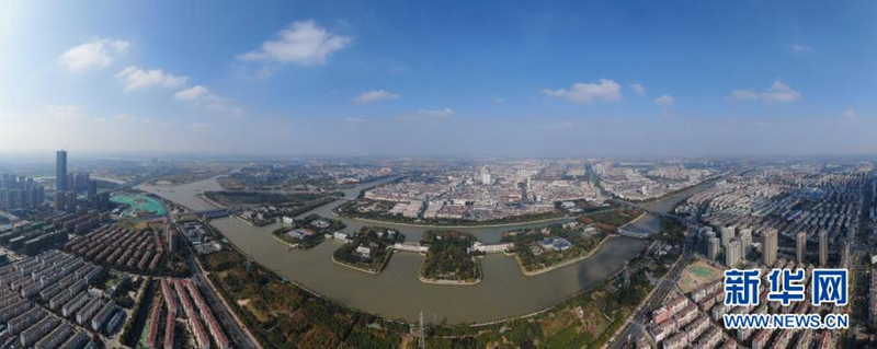 장쑤(江蘇)성 양저우(揚州)시에 위치한 장두(江都) 수리 중추 [2020년 11월 14일 드론 촬영/사진 출처: 신화망]