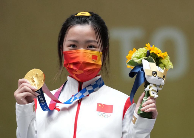 中 금메달리스트 양첸 머리핀 인기 폭발, 이우 상인들 올림픽 비즈니스 기회 포착