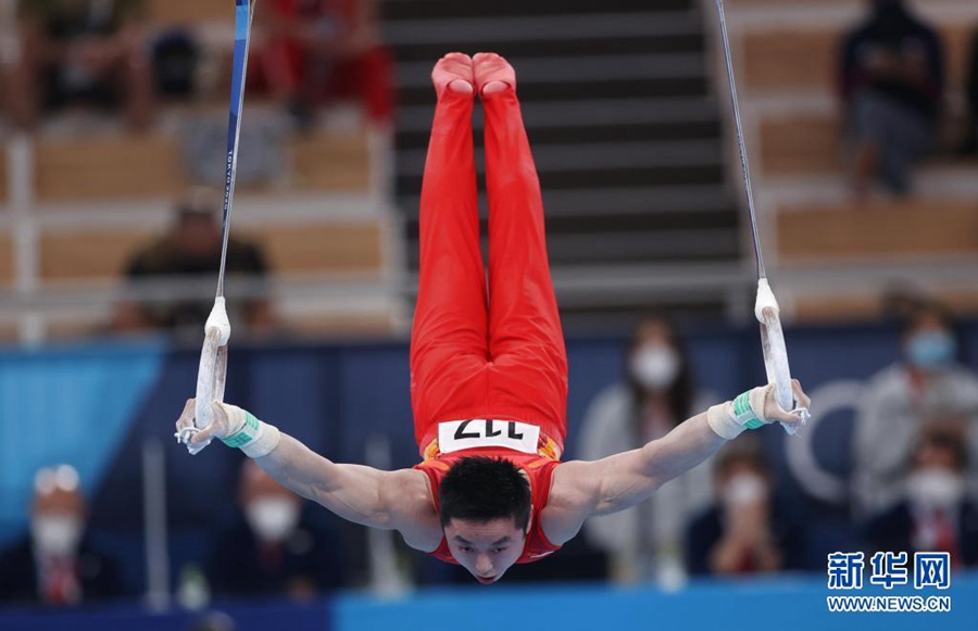 8월 2일, 중국의 유하오(尤浩) 선수가 도쿄올림픽 기계체조 남자 링에서 은메달을 획득했다. [사진 출처: 신화망]