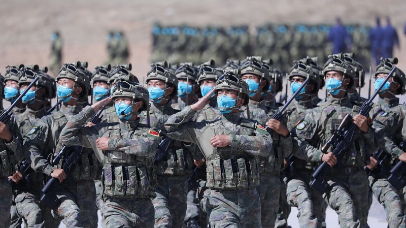 8월 9일, ‘서부∙연합-2021’ 훈련 개시식에서 촬영한 육군 특수부대 [사진 출처: 신화사]