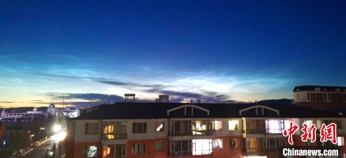 2020년 6월 14일 22시경 모허시 밤하늘에 나타난 양광운 [사진 출처: 중국신문망]