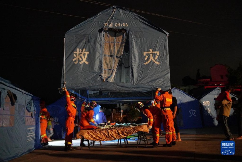 쓰촨 루현 6.0 지진 발생, 각지서 도움 손길 이어져
