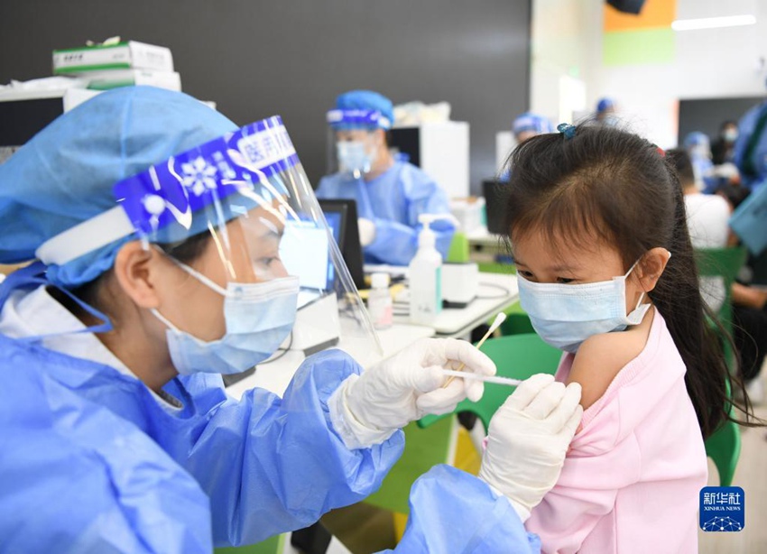 광저우, 3~11세 어린이 코로나19 백신 접종 시작 