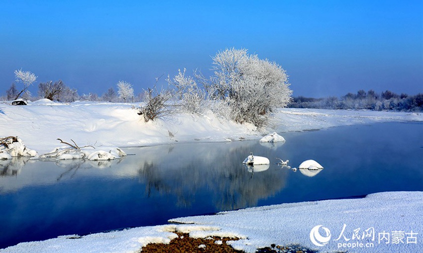 한겨울의 얼지 않는 강 [사진 출처: 인민망]