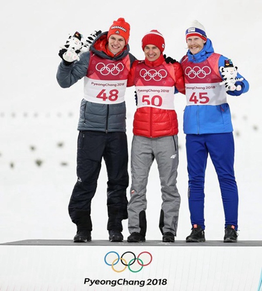 동계올림픽에서 왜 선수들 경기 후 바로 메달 받지 못할까? 