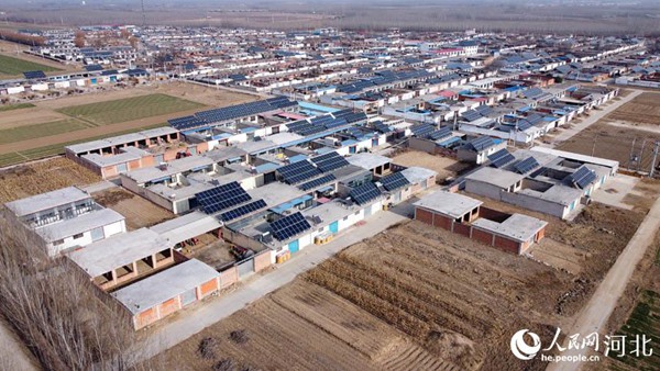 중국 태양광발전 설비용량 3억kW 돌파…7년 연속 글로벌 1위