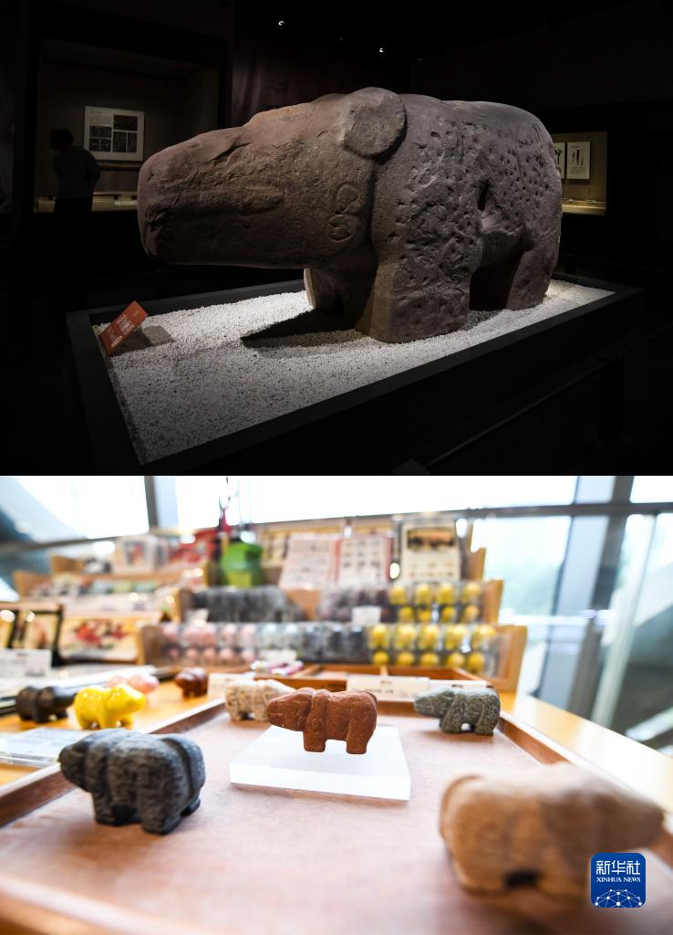 5월 17일 촬영한 ‘박물관의 진귀한 보물’인 석서우(위쪽)와 관련 랜덤 제품의 큰 사이즈 주문제작판 [사진 출처: 신화사]