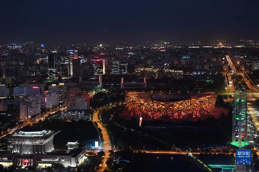 국립 경기장의 야경 [6월 23일 촬영/사진 출처: 신화사]