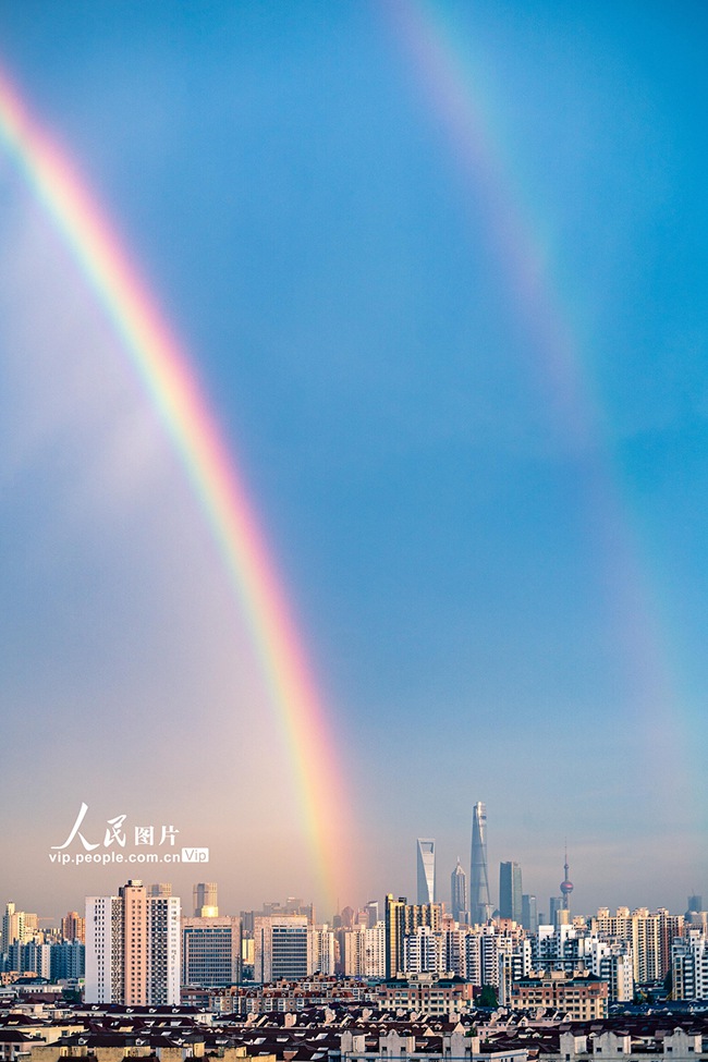 상하이 하늘에 뜬 아름다운 무지개 [6월 29일 촬영/사진 출처: 인민포토]