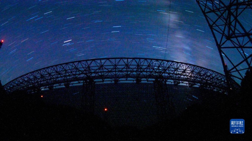 별 밤 하늘 아래 ‘중국 톈옌’ [7월 25일 촬영/사진 출처: 신화사]
