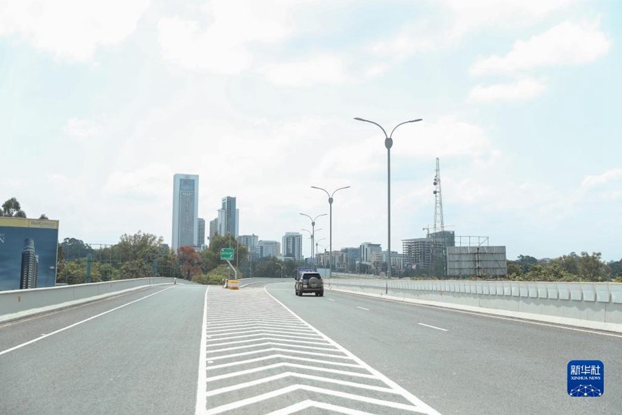 케냐 대통령, 中 기업의 도로건설 사업 “높이 평가”