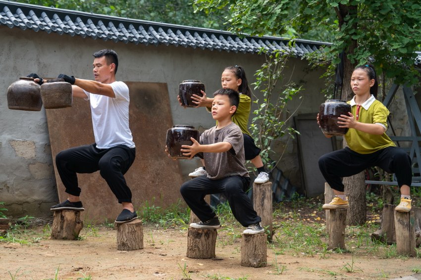 장쑤, 아버지와 삼남매가 일으킨 농촌의 무술 열풍