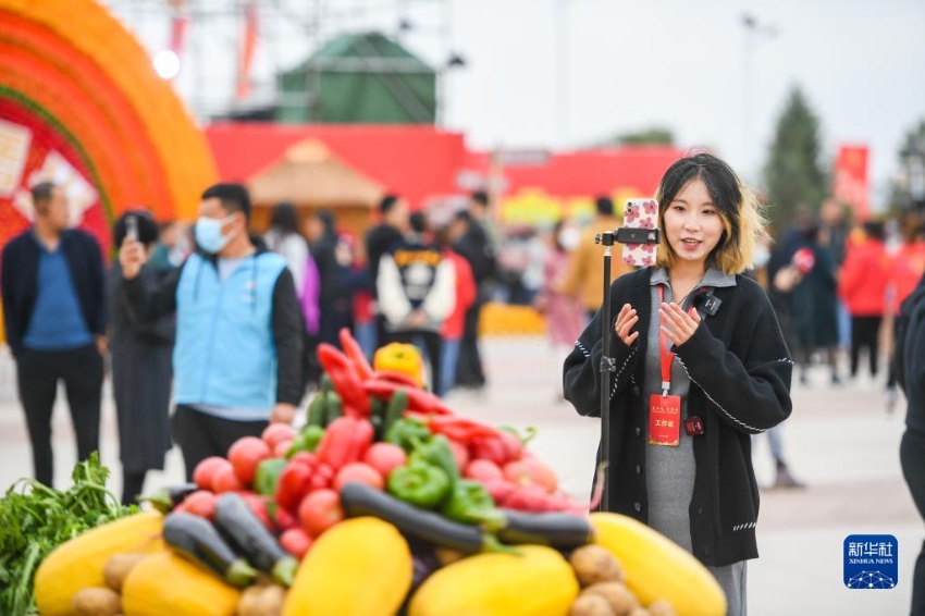 네이멍구 ‘중국 농민 풍수절’ 경축 행사 개최