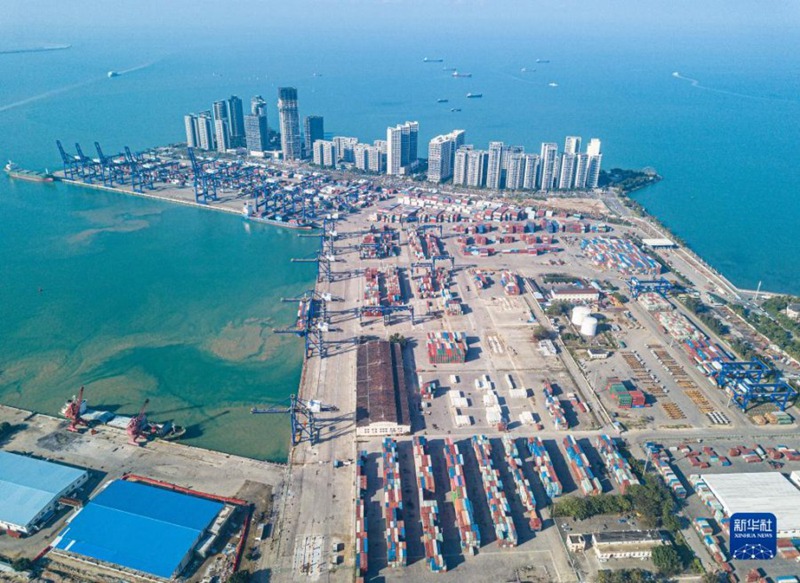 하이커우(海口)항 컨테이너부두 [2023년 1월 13일 드론으로 촬영/사진 출처: 신화사]