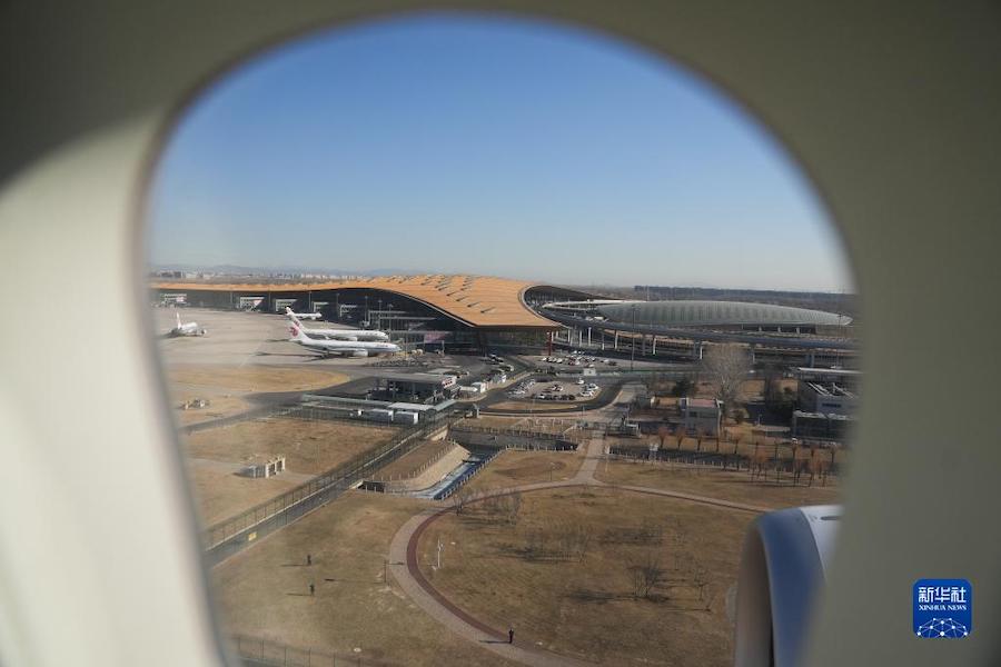 베이징 서우두(首都)공항에 도착한 C919 [1월 9일 촬영/사진 출처: 신화사]