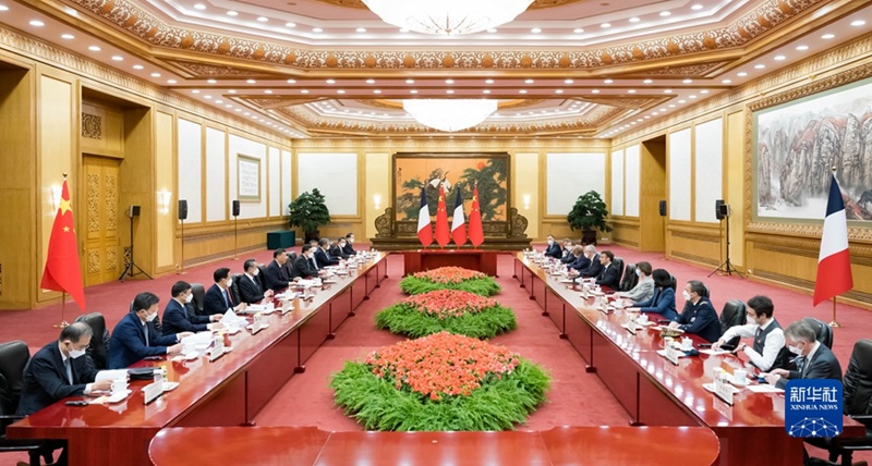 시진핑 국가주석이 6일 오후 베이징 인민대회당에서 중국을 국빈 방문한 에마뉘엘 마크롱 프랑스 대통령과 회담했다.