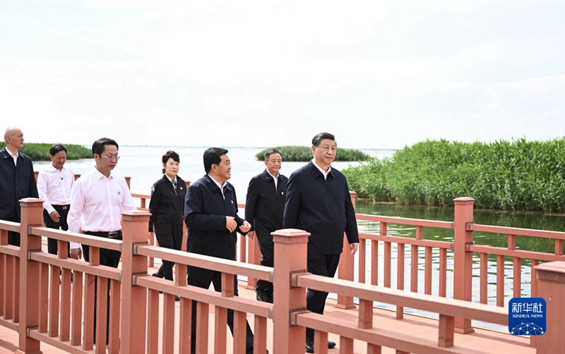 시진핑 주석이 5일 오후 우량쑤 호수를 시찰한다. 
