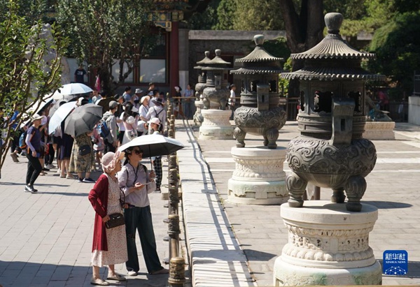 6월 22일, 베이징 이허위안(頤和園, 이화원)를 찾은 관광객 [사진 출처: 신화사]