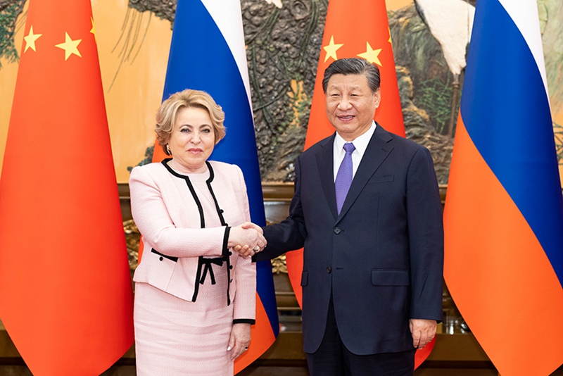 시진핑 주석, 발렌티나 마트비옌코 러시아 연방회의 의장 회견