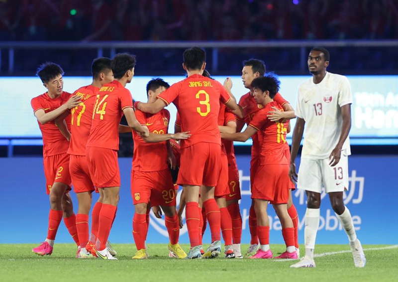 [항저우 AG] 中 남자축구, 카타르 이기고 8강 진출…다음 상대는 한국