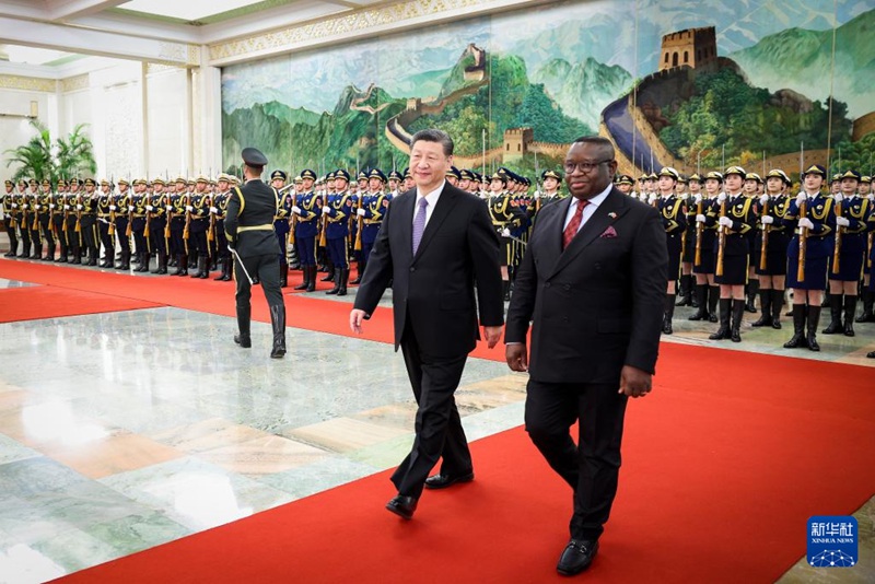 회담에 앞서 시진핑 주석과 비오 대통령이 인민대회당 북쪽 홀에서 열린 환영식에 참석하고 있다.