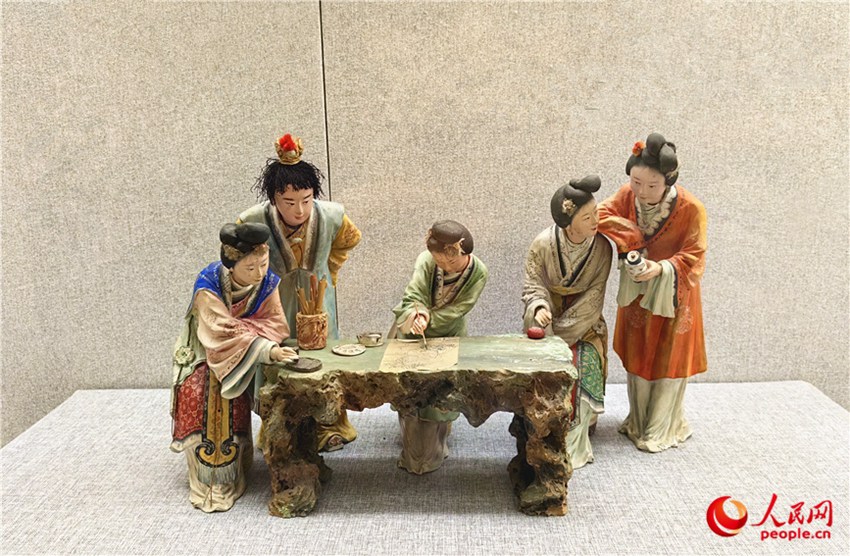 점토예술 ‘톈진 니런장 채색소조’, 장인정신 담긴 200년 계승