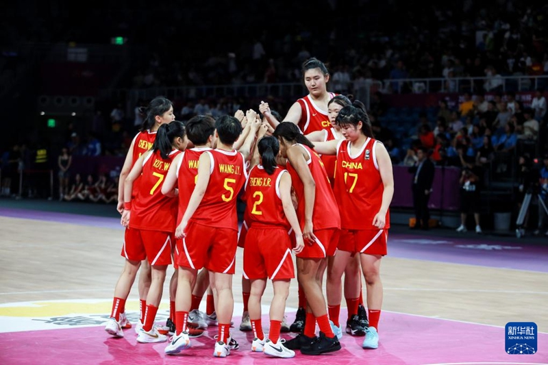 중국 선수들이 경기 전 서로를 응원한다. [6월 30일 촬영/사진 제공: 펑즈강]