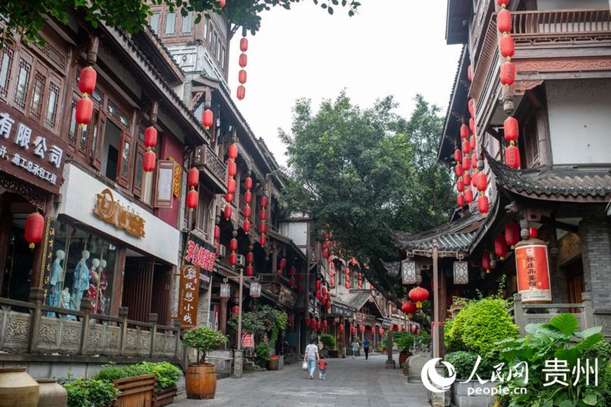 구이저우, 술을 융합한 관광에 “사람들 환호”