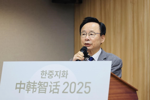 이주영 전 한국 국회부의장이 축사를 하고 있다.