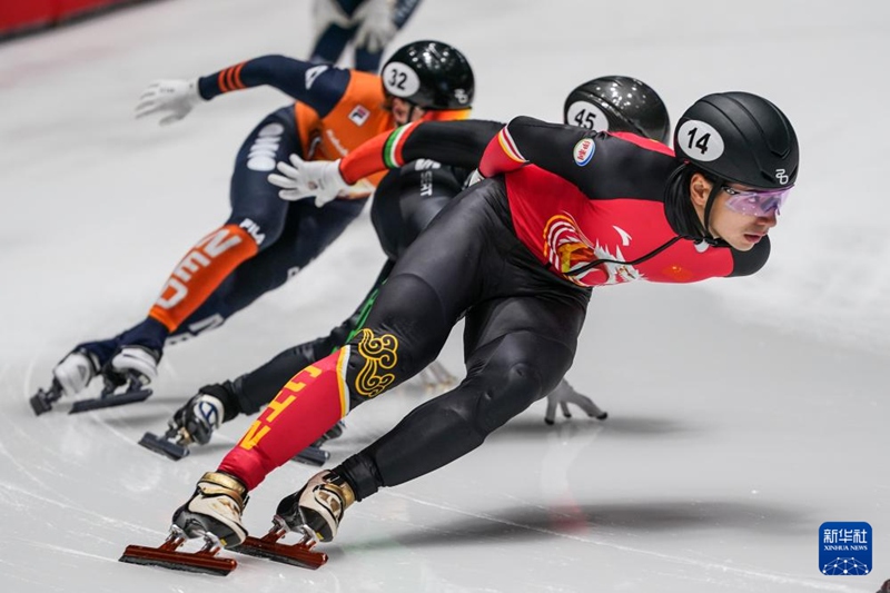류사오앙(劉少昂, 앞) 중국 선수가 경기 중인 모습 [11월 30일 촬영/사진 출처: 신화사]