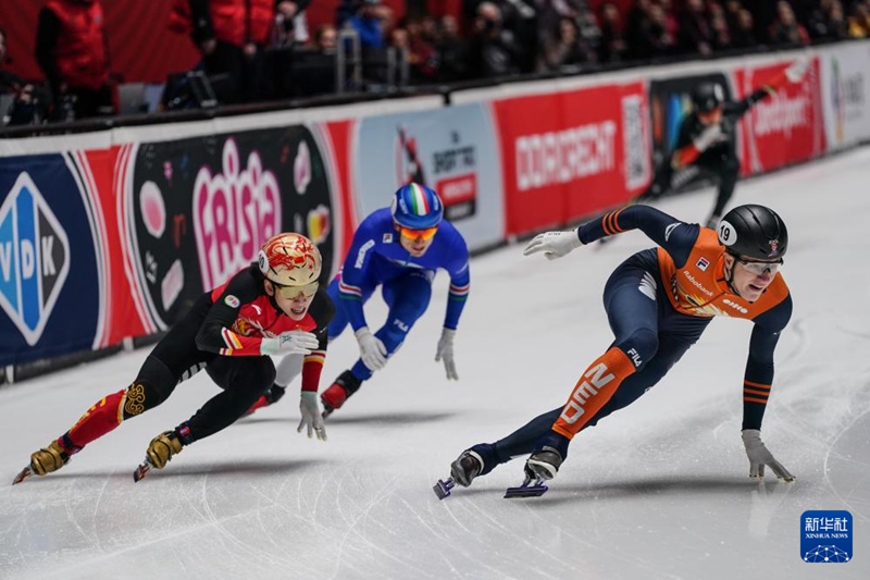 린샤오쥔(林孝埈, 임효준·좌) 중국 선수가 경기 중인 모습 [11월 30일 촬영/사진 출처: 신화사]