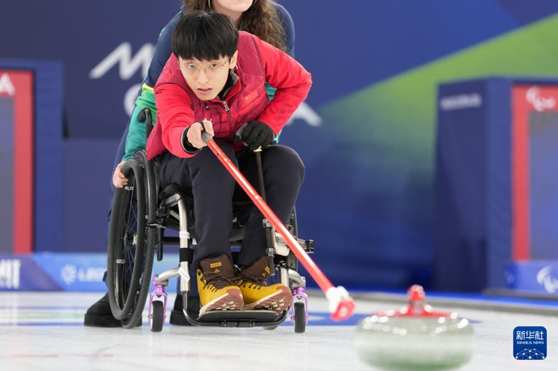 중국팀 양진차오 선수가 경기 중인 모습 [3월 11일 촬영/사진 출처: 신화사]
